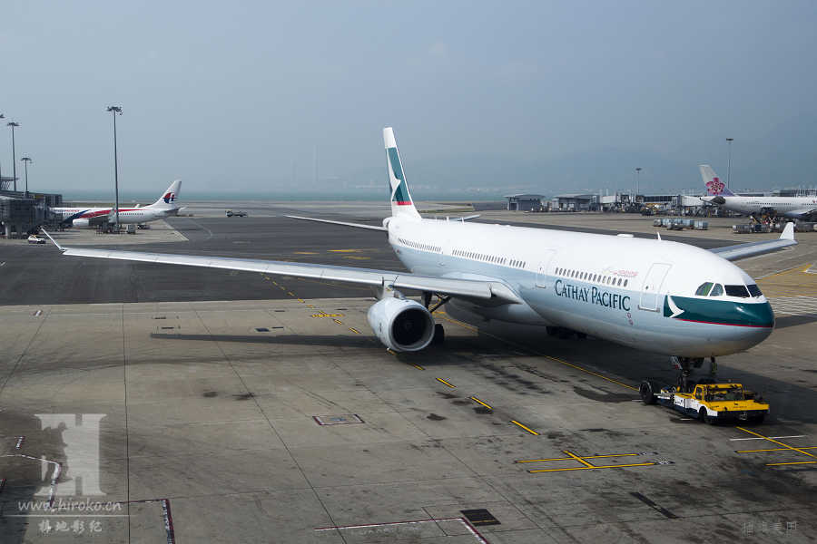 ̩գɶΪ̫УտA330-300(B-HLN)
