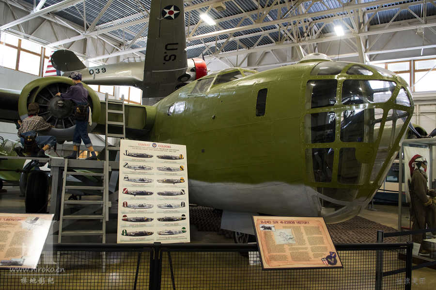 B-24DߡըսĺըƱǼͶӰĸʱ53